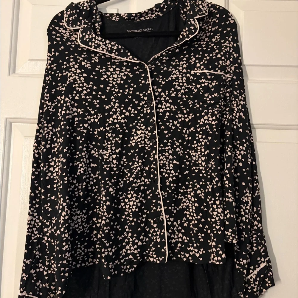 Victoria's Secret Modal Black and Light Pink Heart-Print Satin Pajama Top